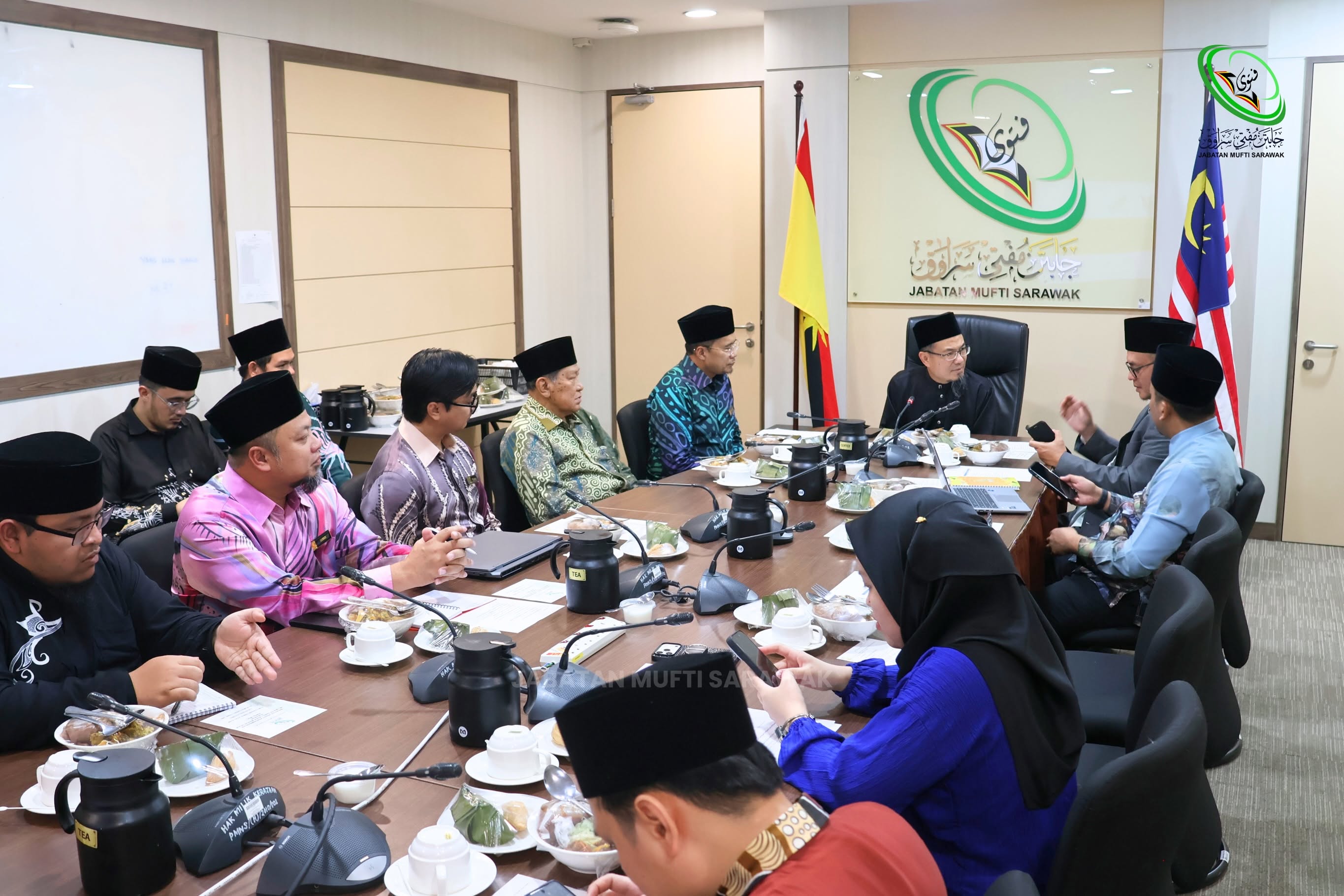Kunjungan Hormat Pusat Pengambangan Al-Quran Darul Hana Majlis Islam Sarawak6